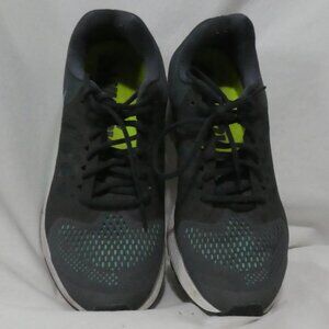 NIKE | size 11 | Zoom Pegasus 31 Running Shoes
